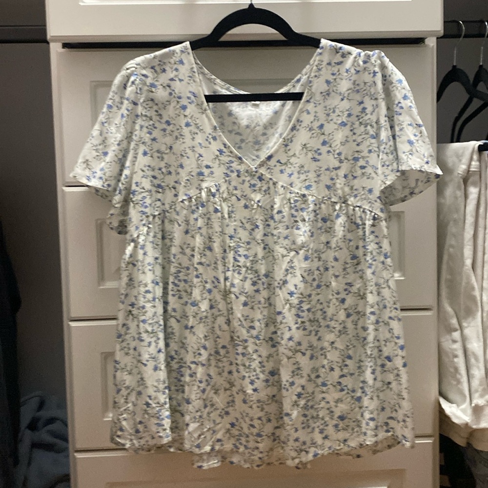 floral blouse